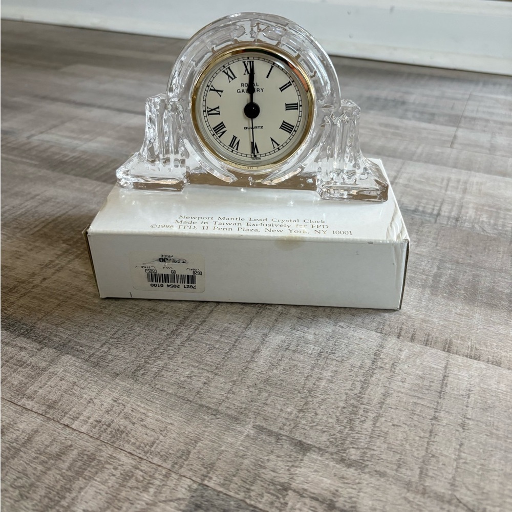 NWT The Royal Gallery Newport Mantle Lead Crystal Clock 6 Inches Length